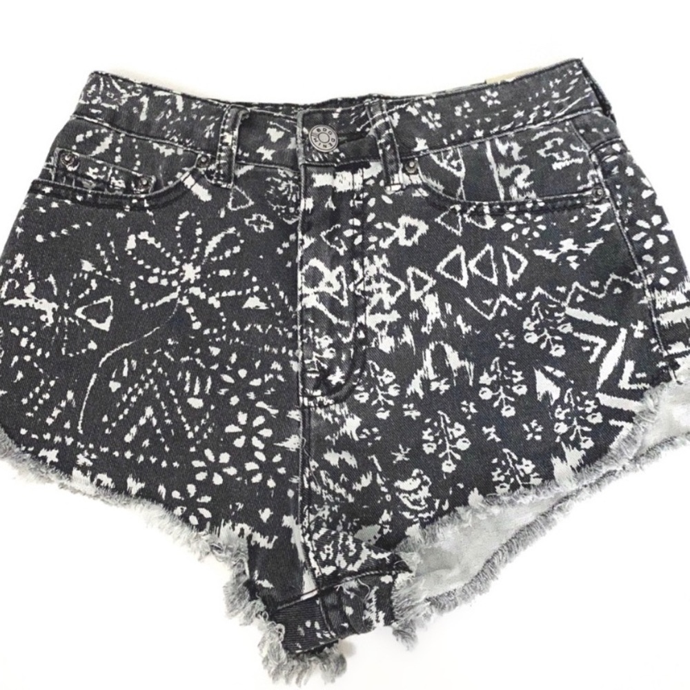 UO BDG Super High Rise Dolphin Cheeky Shorts